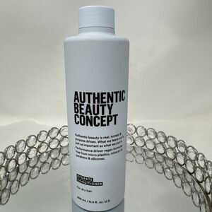 Authentic Beauty Concept Hydrate Conditioner/Dry Hair 8.4 oz